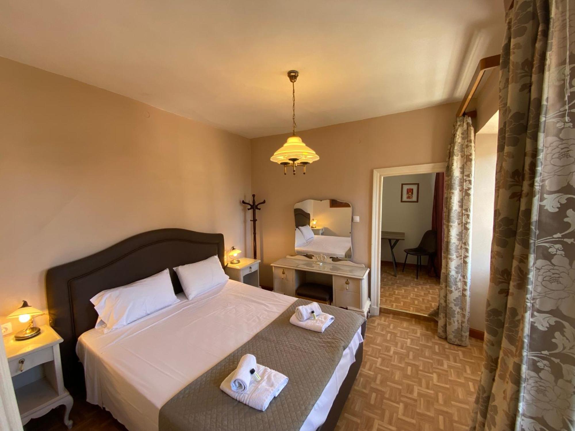 Galiello & Bacco By Corfuescapes Appartement Corfu  Buitenkant foto