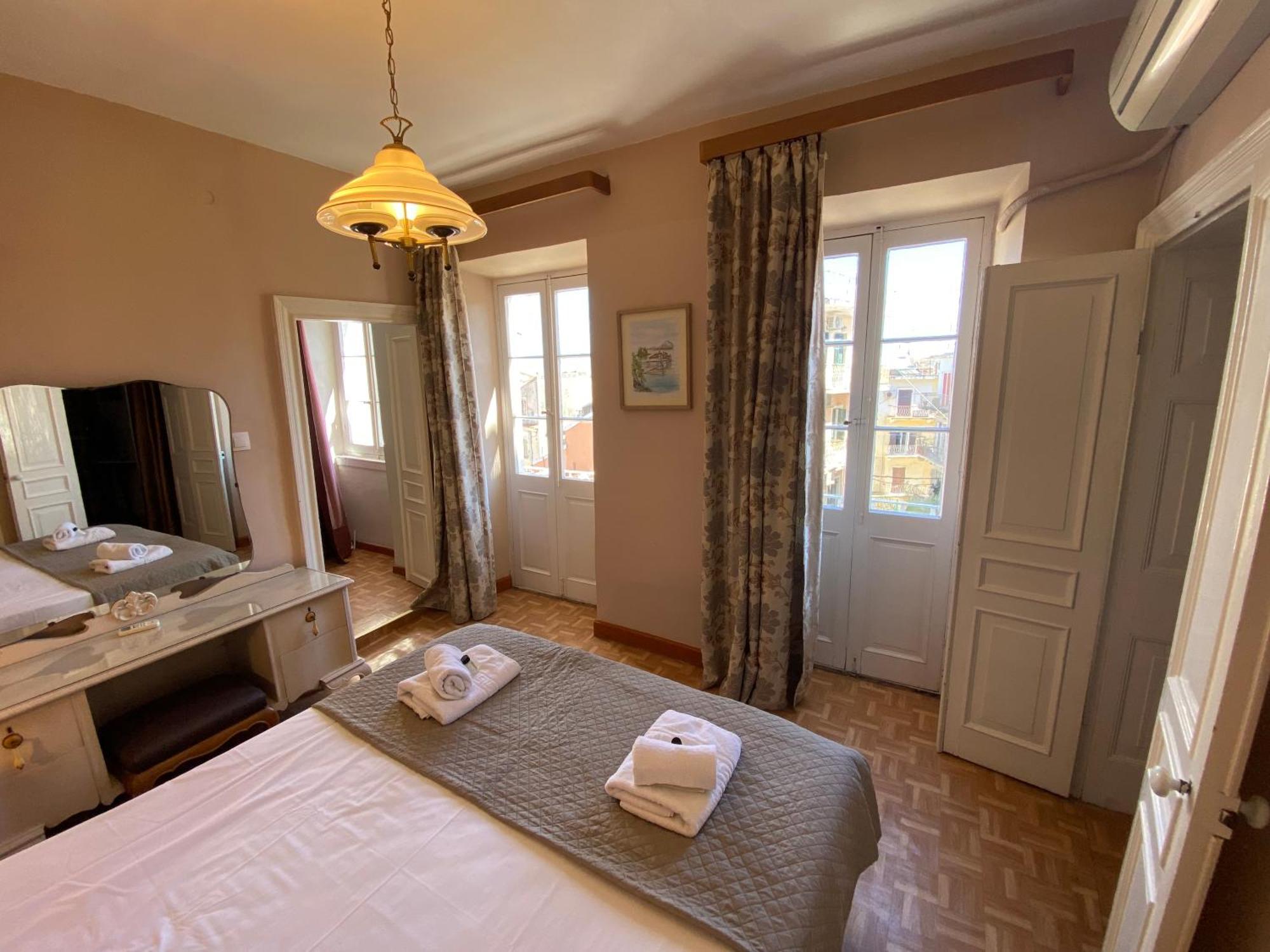 Galiello & Bacco By Corfuescapes Appartement Corfu  Buitenkant foto